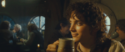 99533-frodo-baggins-cheers-gif-hobbi-Shub